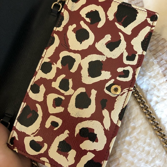 Gucci Leopard WOC - Picture 10 of 15